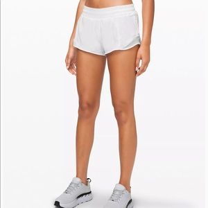 Lululemon hotty hot short - 2.5 in. inseam - white